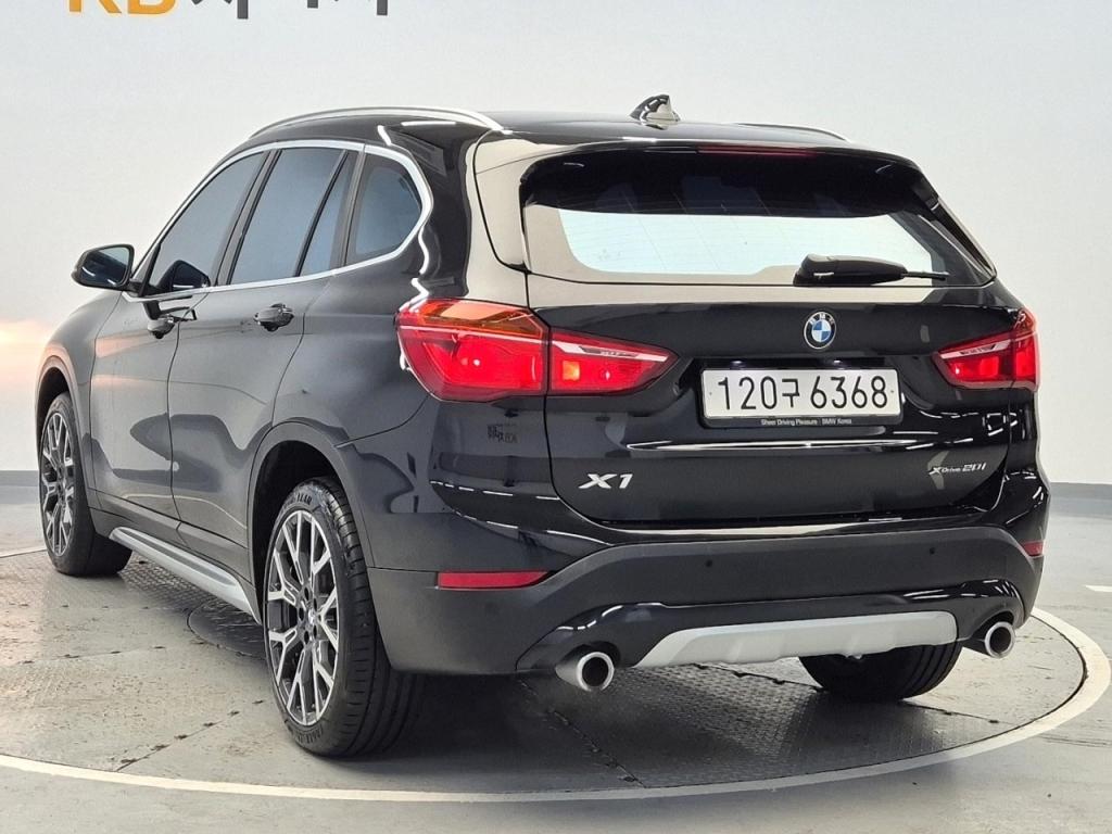 2022 BMW X1 (2Gen) 20i xDrive X -line special edition