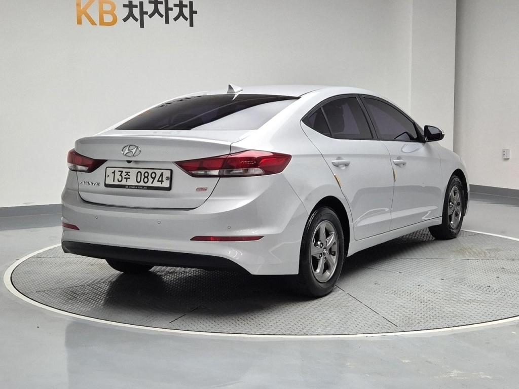 2017 HYUNDAI AVANTE AD 1.6 GDI smart
