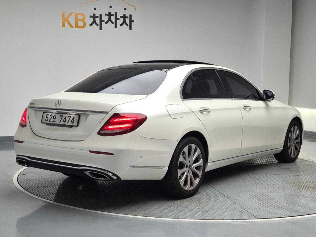 2017 BENZ E CLASS (5Gen) E300 Exclusive