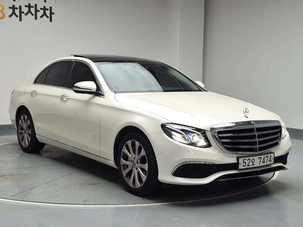 2017 BENZ E CLASS (5Gen) E300 Exclusive