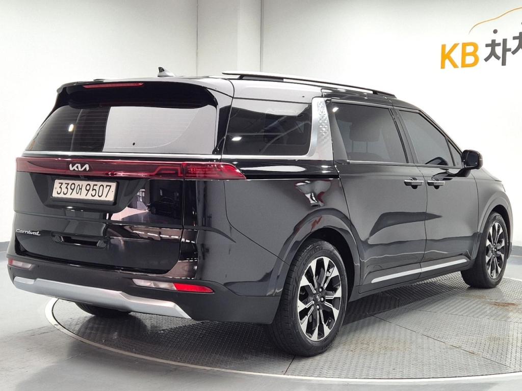 2021 KIA CARNIVAL (KA4) 9 -seater diesel nobless