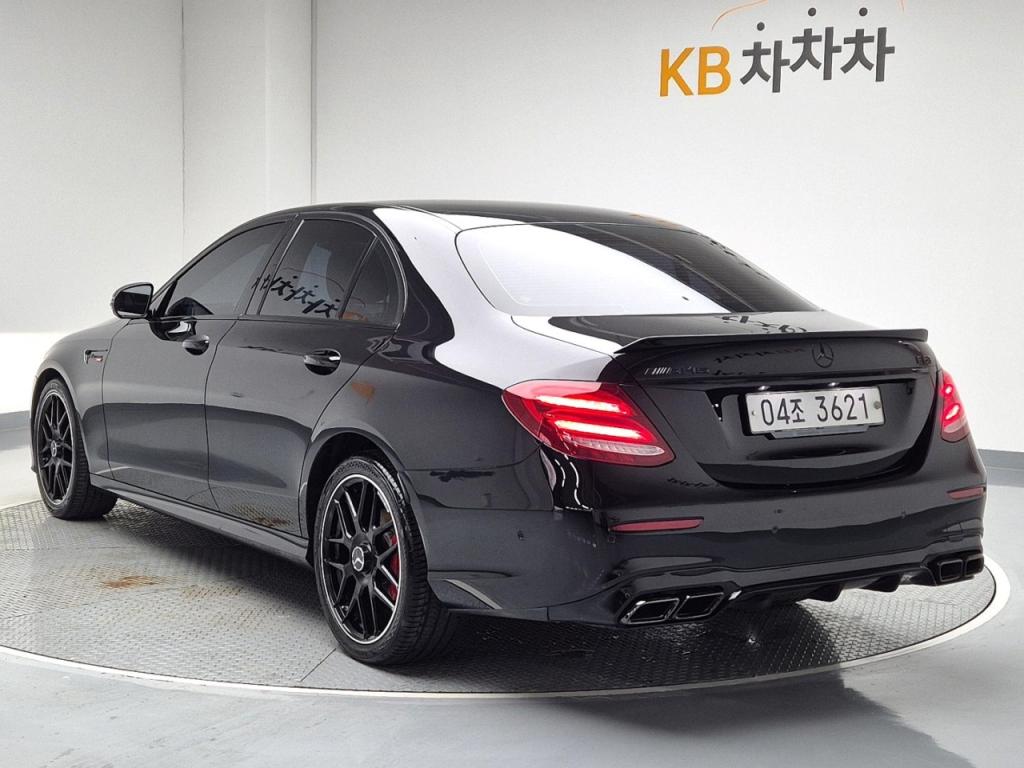 2018 BENZ E CLASS (5Gen) E300 4matic AMG line