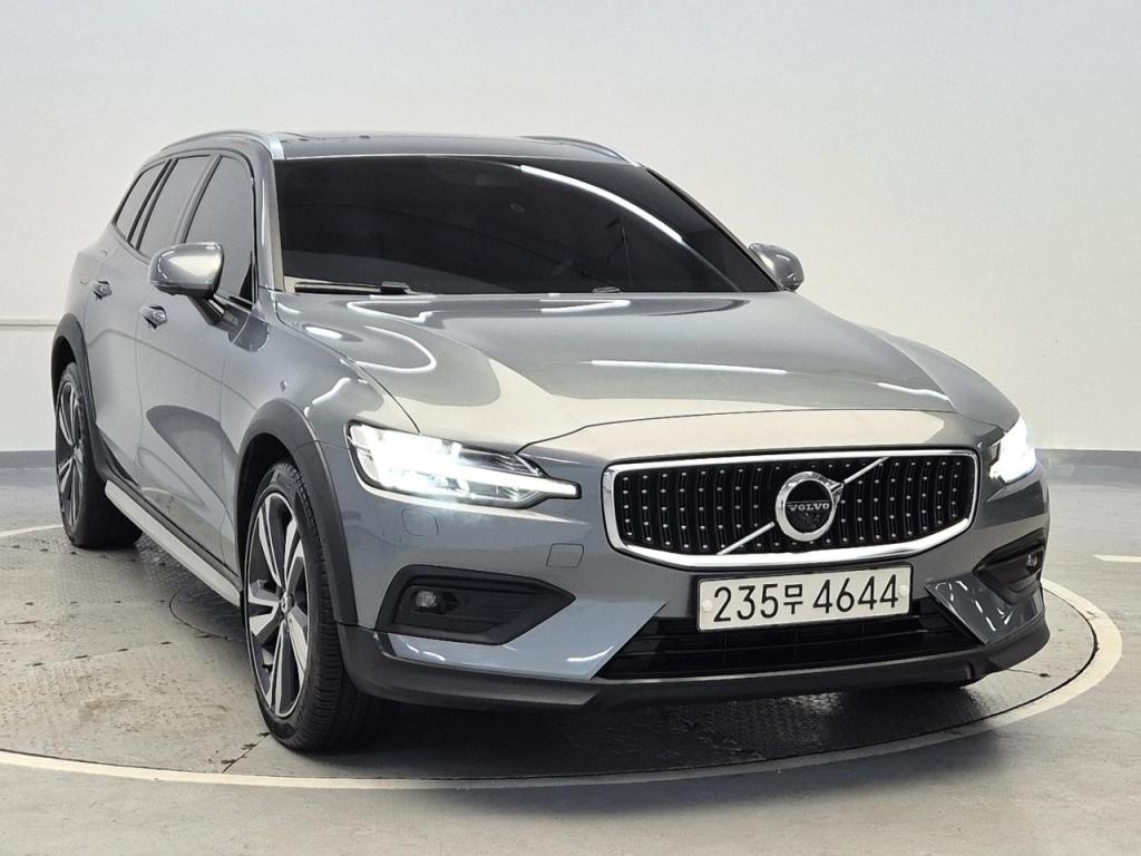 2021 VOLVO V60 CROSS COUNTRY(2G) 2.0 B5 AWD Pro