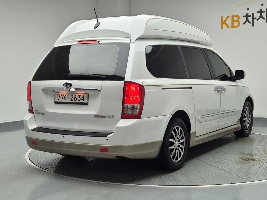 2012 KIA CARNIVAL R High Limousine Diesel 11 -seater GLX Premium
