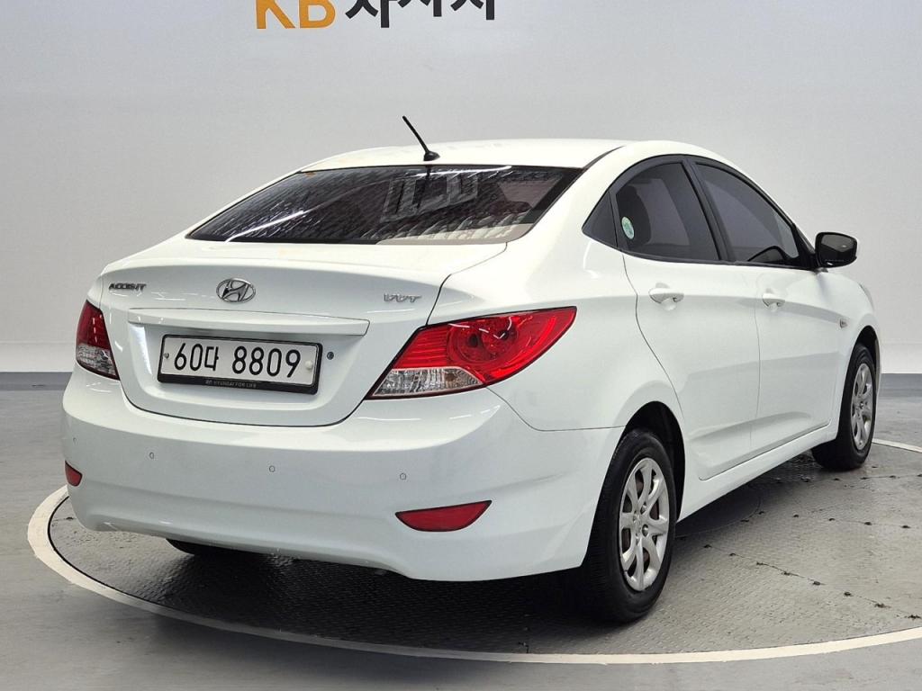 2012 HYUNDAI ACCENT (NEW) 1.4 VVT luxury