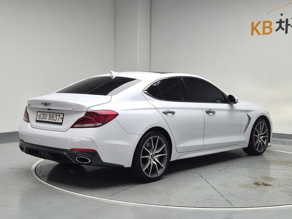 2018 GENESIS G70 2.0T Sports package