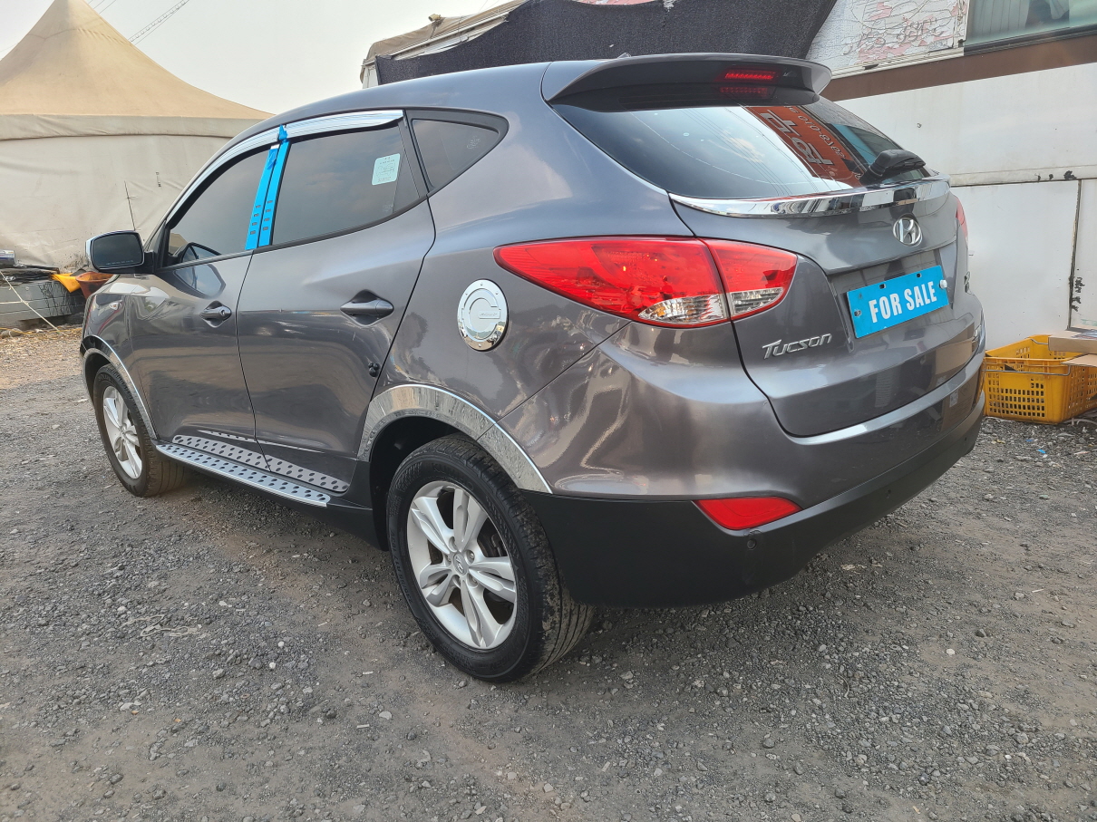 2011 HYUNDAI TUCSON ix 