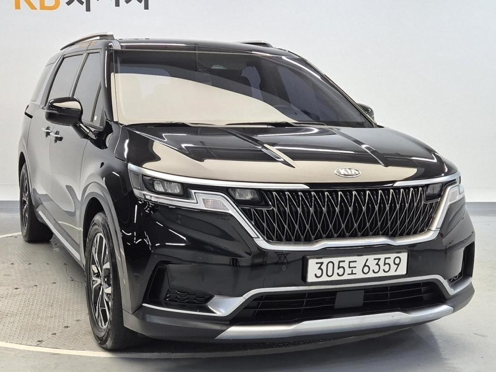 2021 KIA CARNIVAL (KA4) 9 -seater diesel nobless
