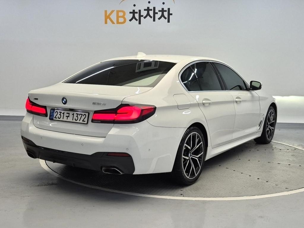 2021 BMW 5 SERIES (7Gen) 530i xDrive M Sports Pack