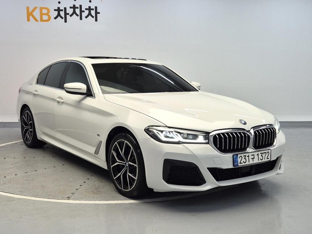 2021 BMW 5 SERIES (7Gen) 530i xDrive M Sports Pack