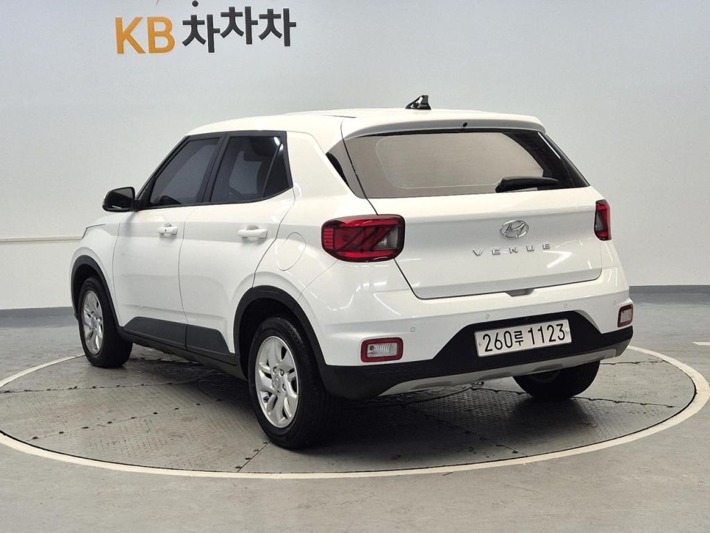 2023 HYUNDAI VENUE 1.6 gasoline premium