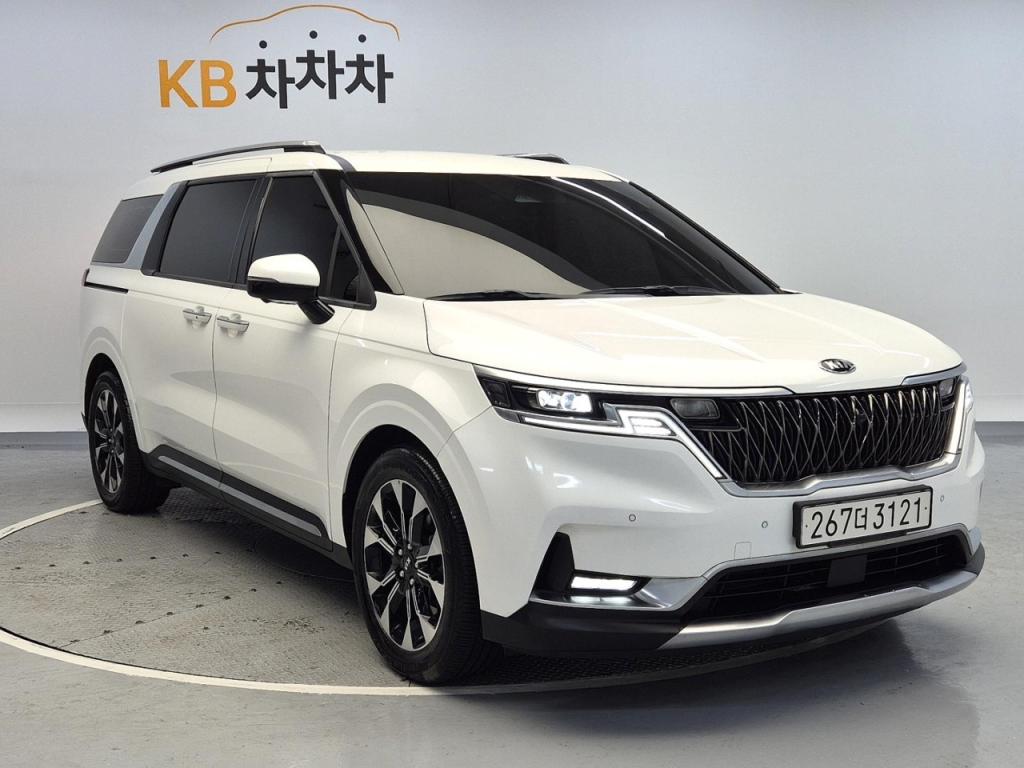 2021 KIA CARNIVAL (KA4) 9 -seater diesel signature