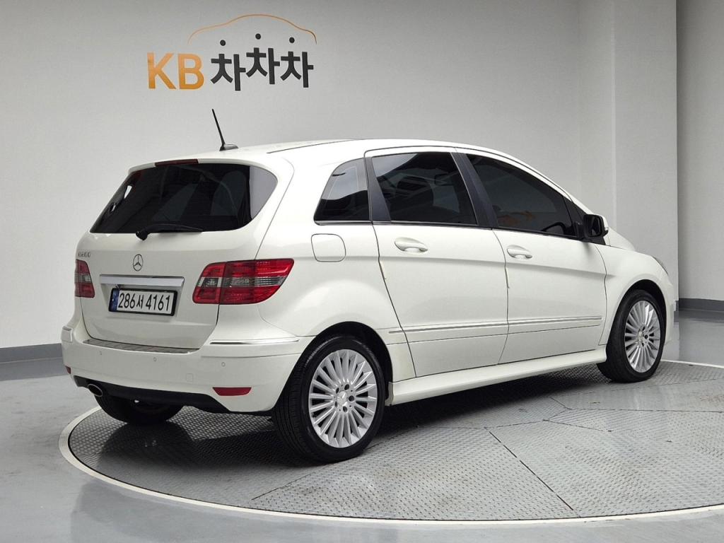 2010 BENZ B CLASS (1Gen) B200