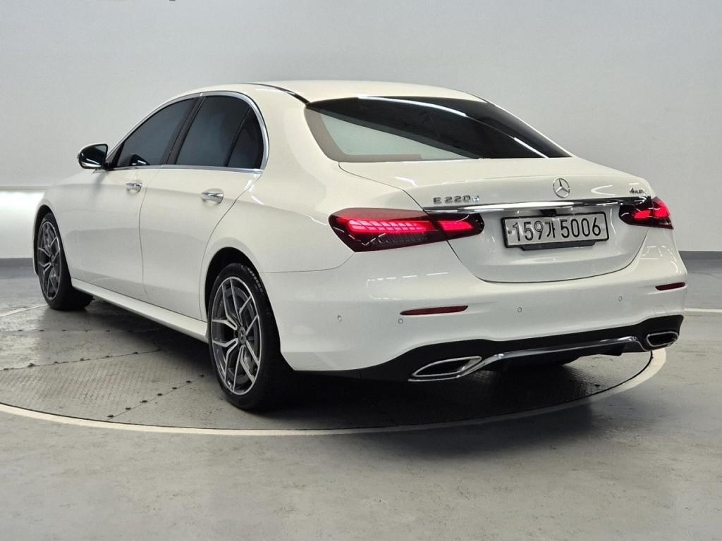 2021 BENZ E CLASS (5Gen) E220d 4matic AMG line