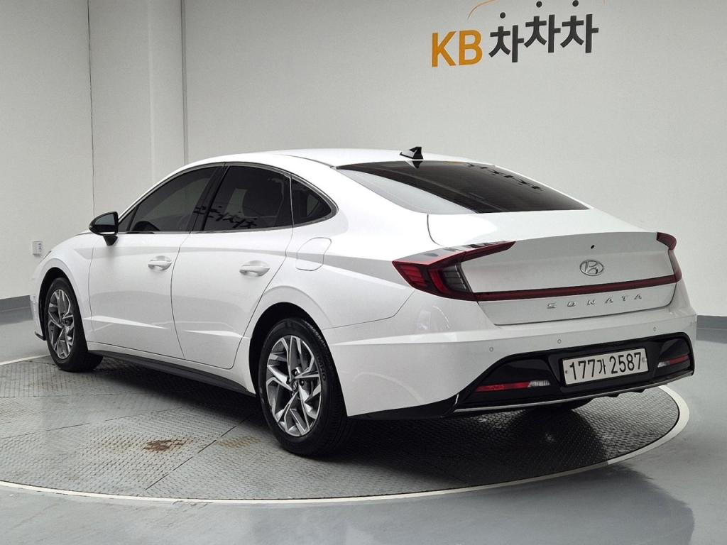 2023 HYUNDAI SONATA (DN8) G2.0 Modern