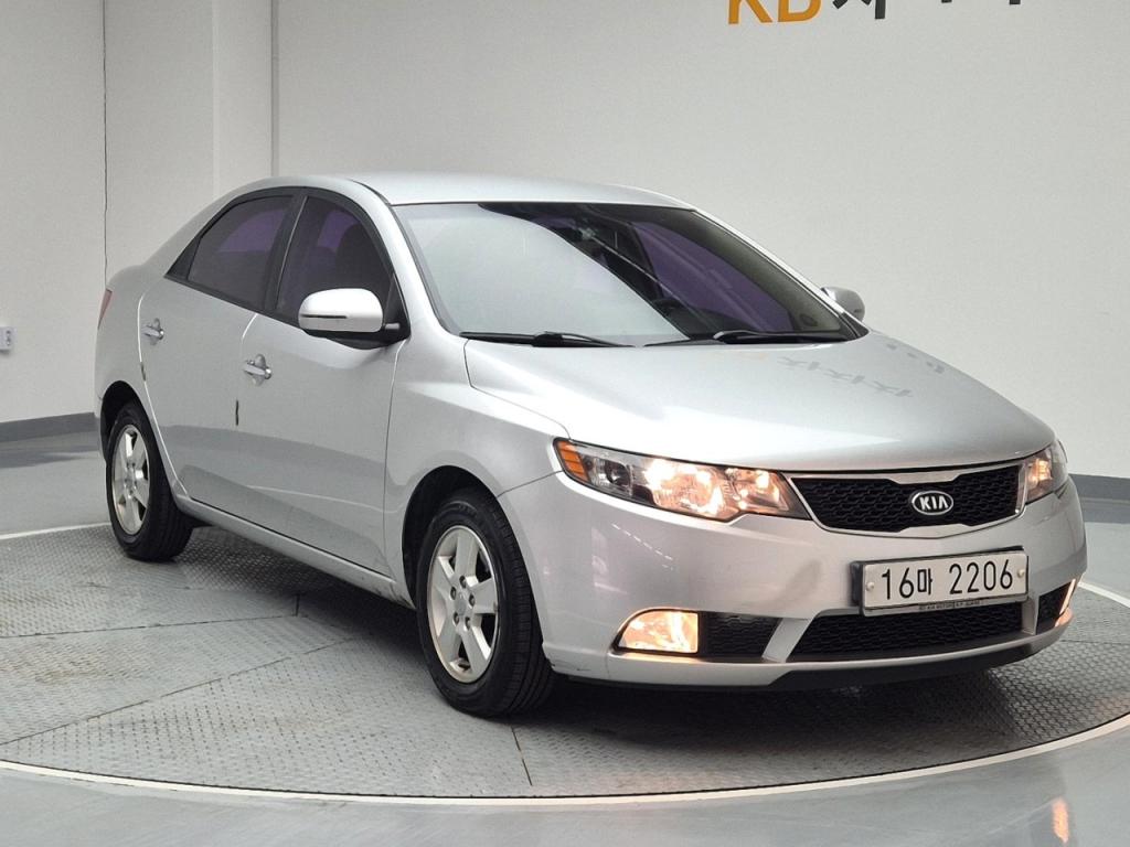 2011 KIA FORTE 1.6 GDI luxury
