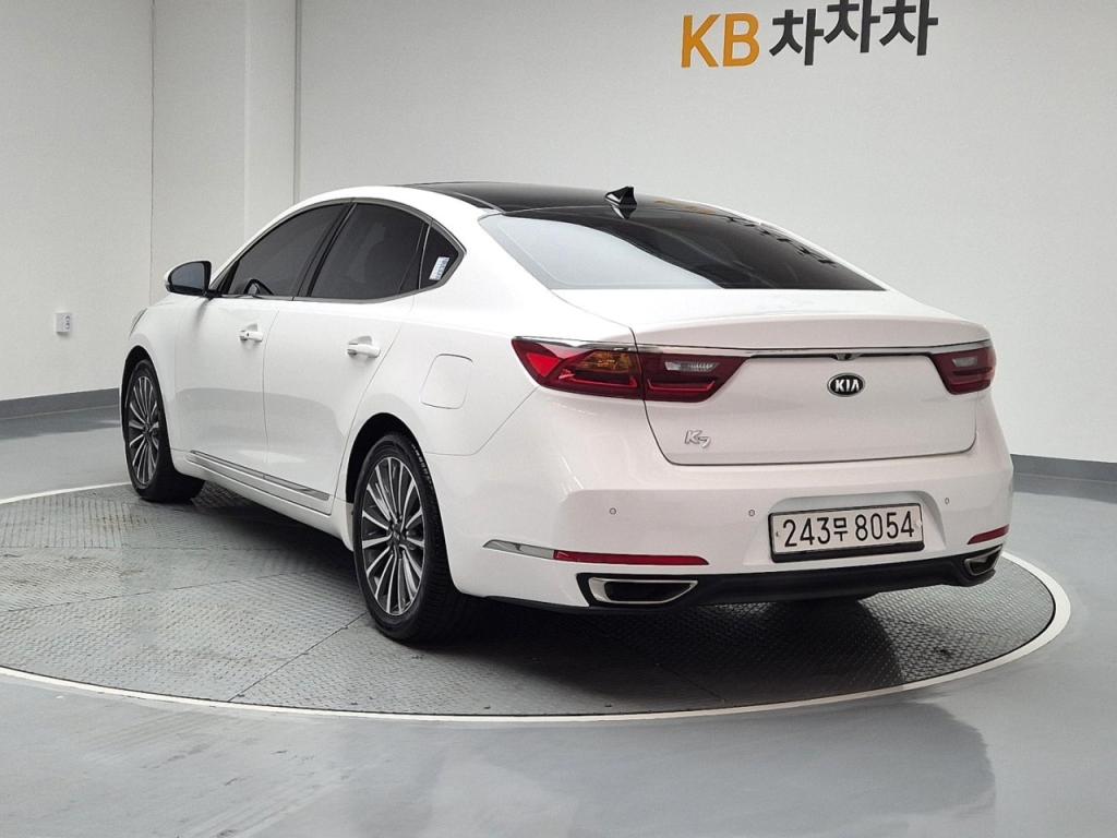 2017 KIA ALL NEW K7 3.0 LPI Rent -a -car luxury