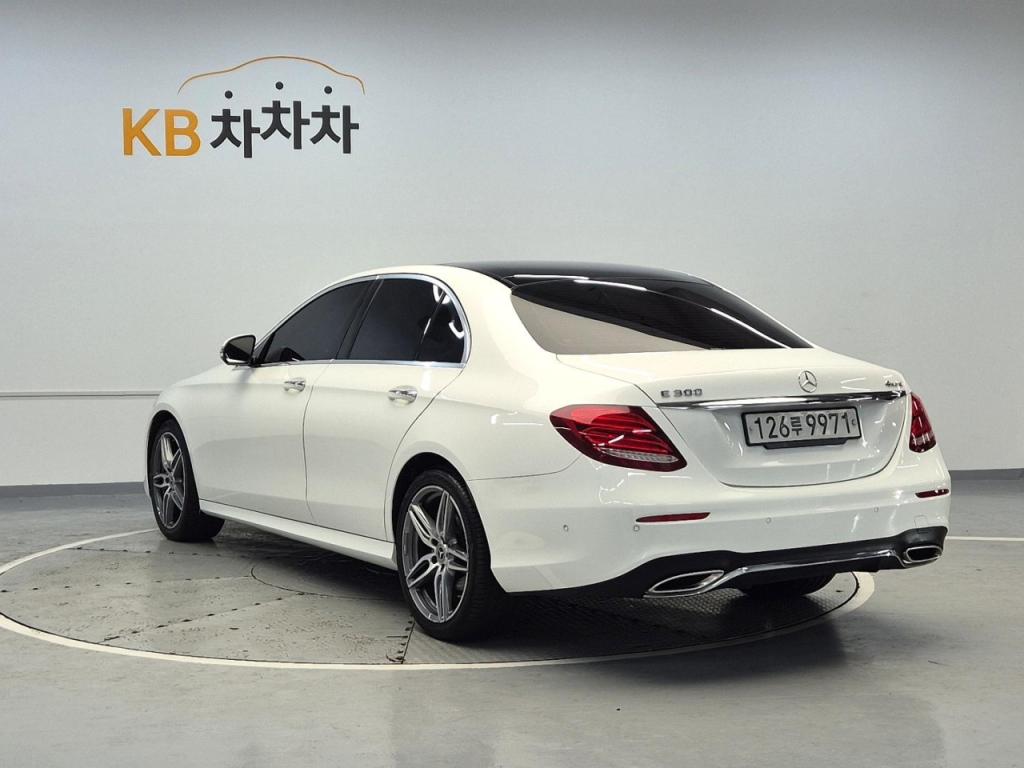 2020 BENZ E CLASS (5Gen) E300 4matic AMG line