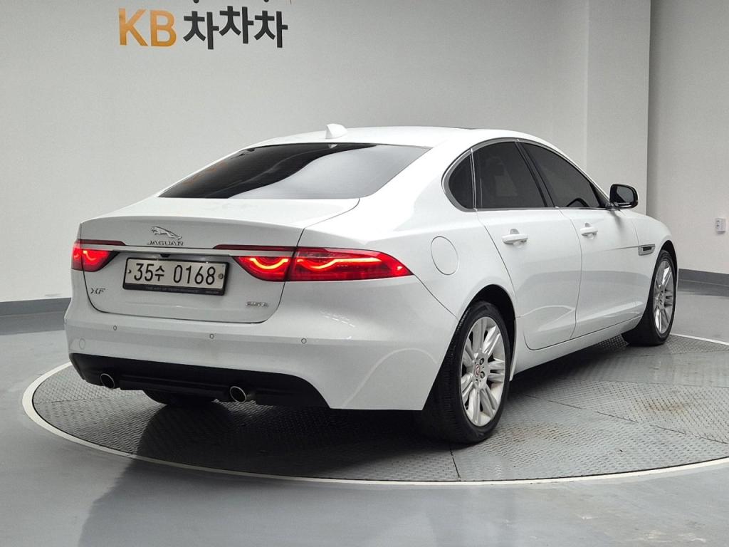 2017 JAGUAR XF (2G) 2.0 25T portfolio