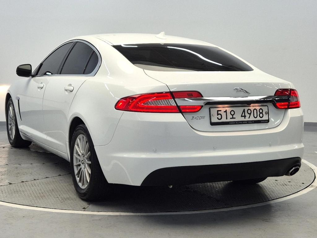 2013 JAGUAR XF (1G) 2.2D luxury