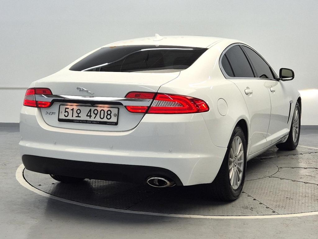 2013 JAGUAR XF (1G) 2.2D luxury