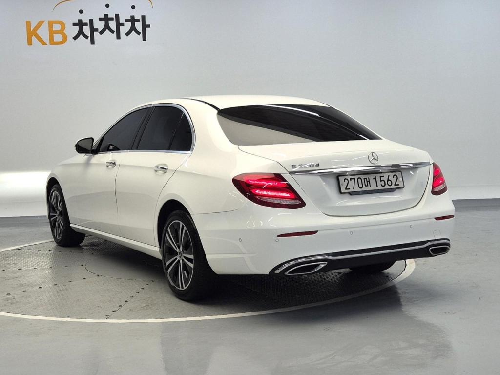2020 BENZ E CLASS (5Gen) E220d Avant -garde