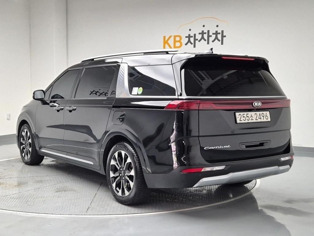2021 KIA CARNIVAL (KA4) 9 -seater gasoline signature