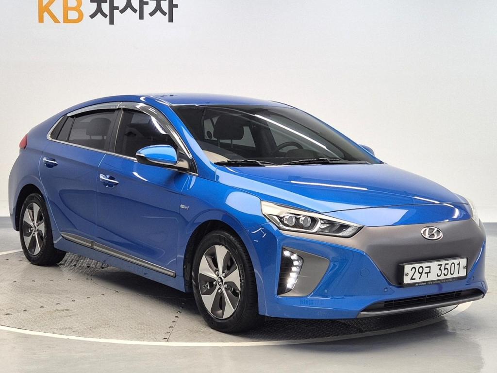 2017 HYUNDAI IONIQ Electric 