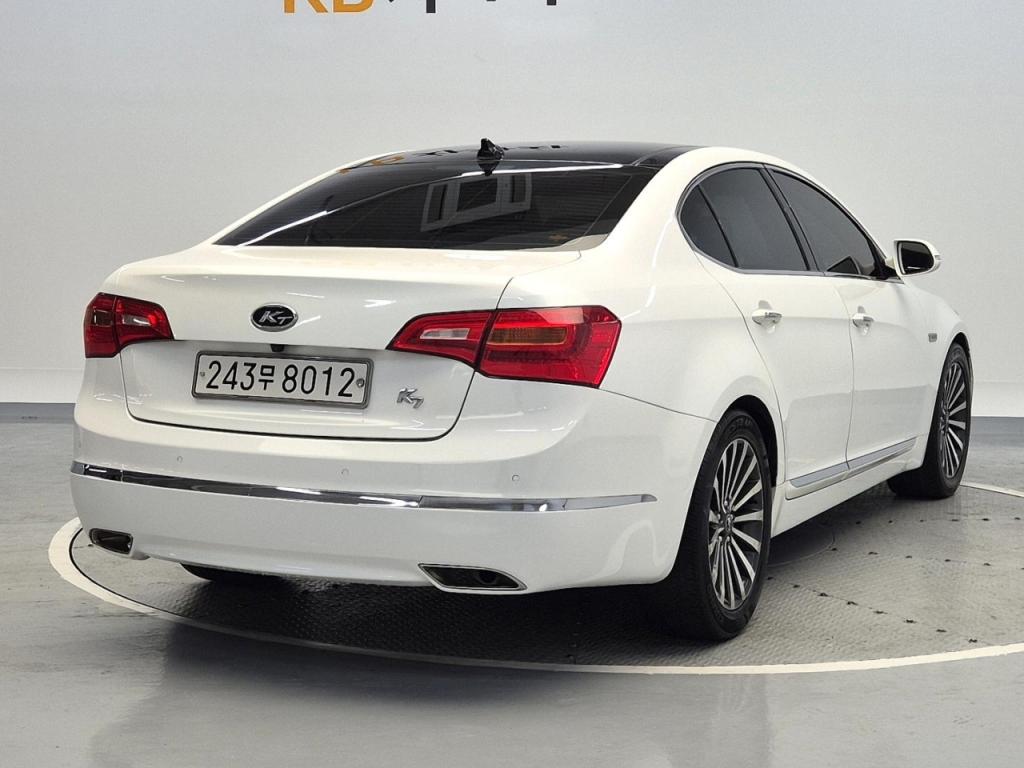 2010 KIA K7 LPI Rent -a -car prestige