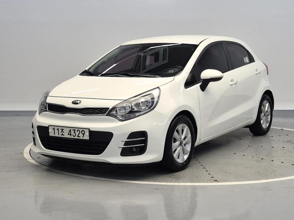 2015 KIA THE NEW PRIDE 5 Door 1.6 GDI luxury