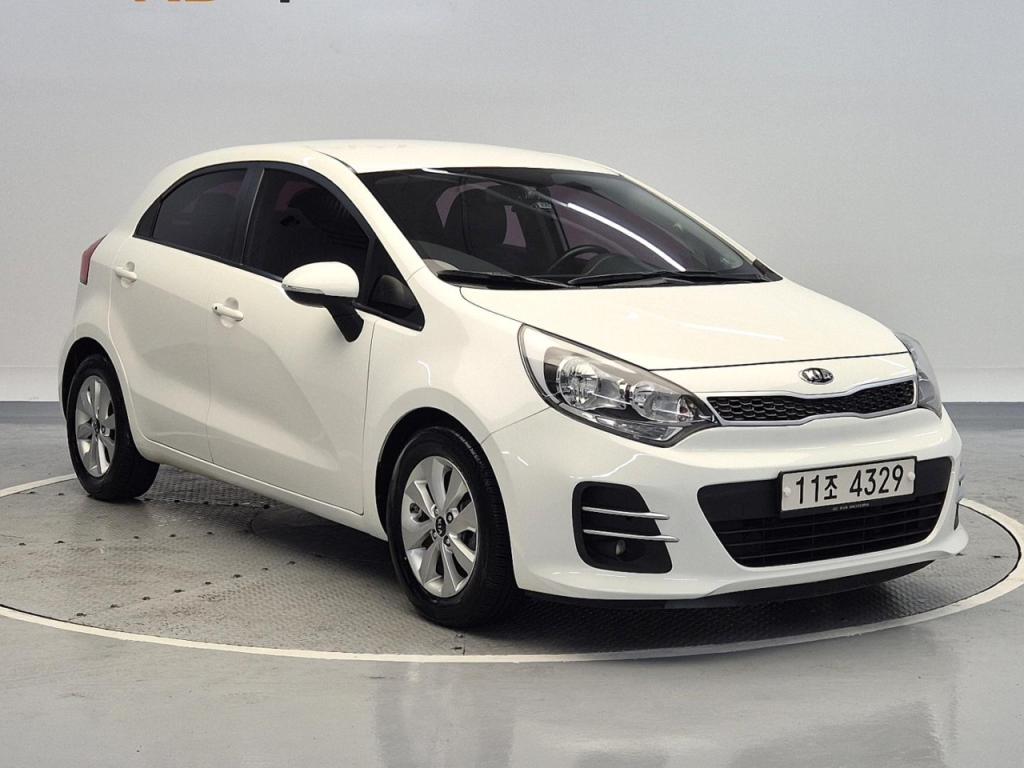 2015 KIA THE NEW PRIDE 5 Door 1.6 GDI luxury