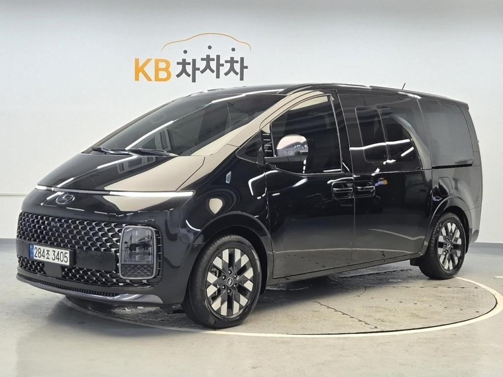 2022 HYUNDAI STARIA 3.5 LPG lounge 7 -seater Inspiration