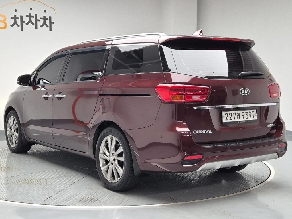 2020 KIA THE NEW CARNIVAL Limousine 7 -seater gasoline President