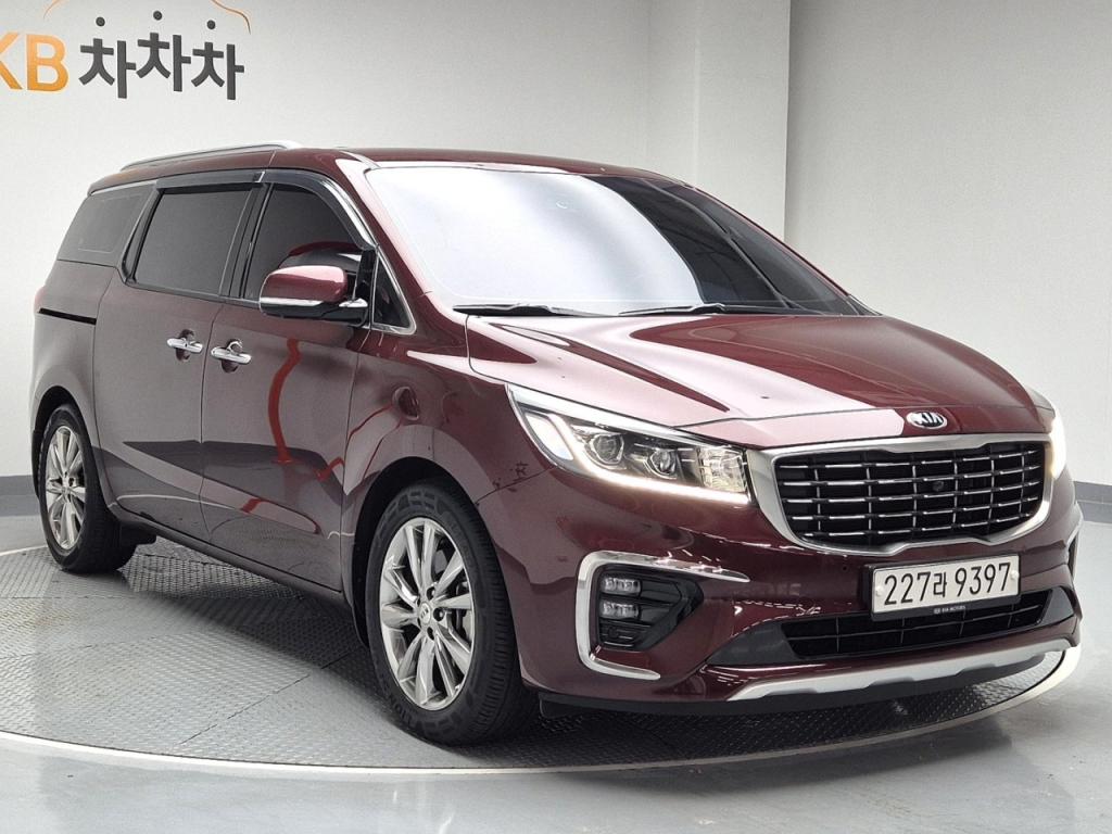 2020 KIA THE NEW CARNIVAL Limousine 7 -seater gasoline President