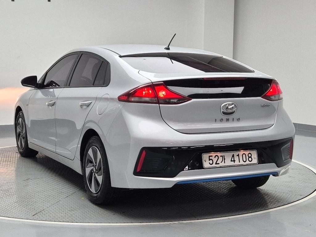 2017 HYUNDAI IONIQ I