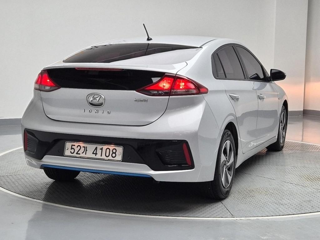 2017 HYUNDAI IONIQ I