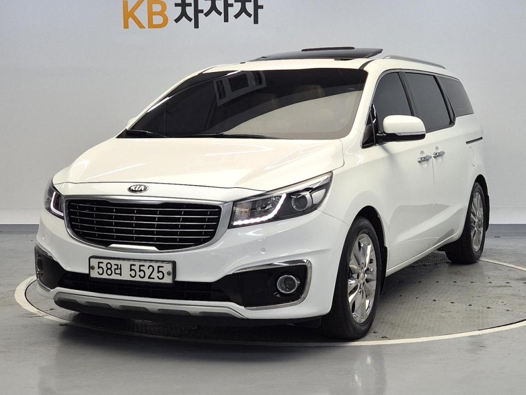 2015 KIA ALL NEW CARNIVAL 7 -seater limousine gasoline President