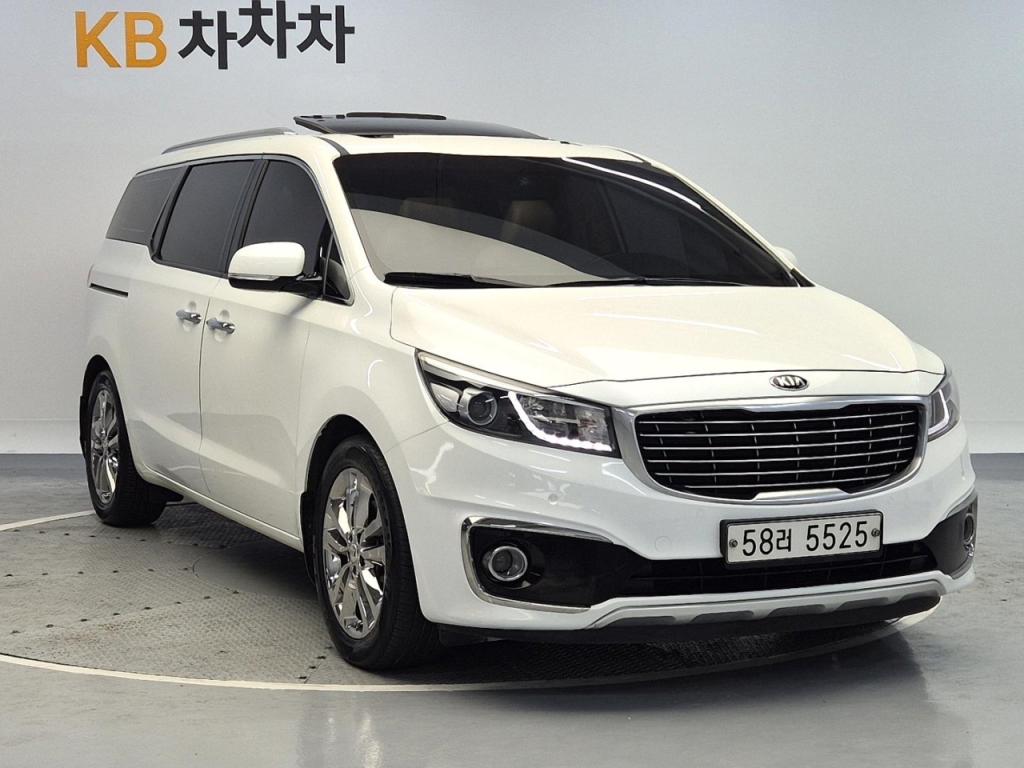 2015 KIA ALL NEW CARNIVAL 7 -seater limousine gasoline President