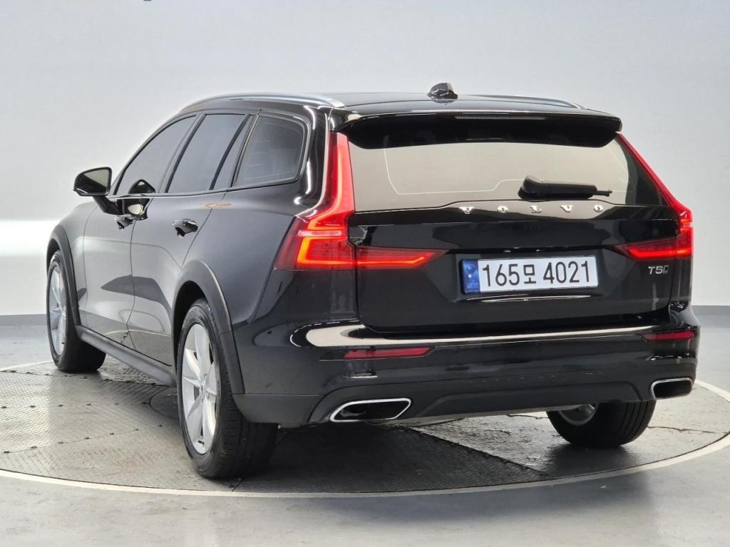 2019 VOLVO V60 CROSS COUNTRY(2G) 2.0 T5 AWD Pro