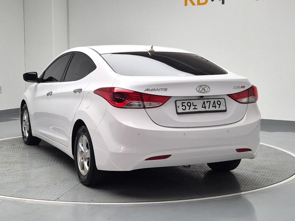 2012 HYUNDAI AVANTE MD M16 GDI luxury