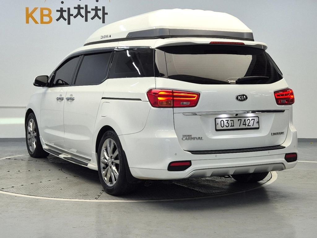 2019 KIA THE NEW CARNIVAL 9 -seater diesel Prestige