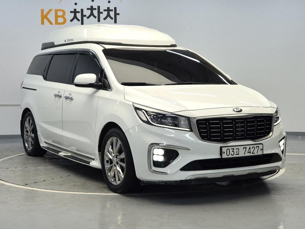 2019 KIA THE NEW CARNIVAL 9 -seater diesel Prestige