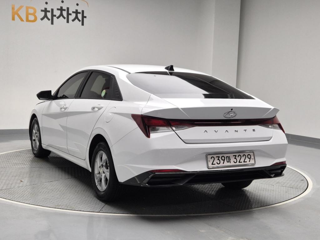 2021 HYUNDAI AVANTE (CN7) 1.6 gasoline Modern