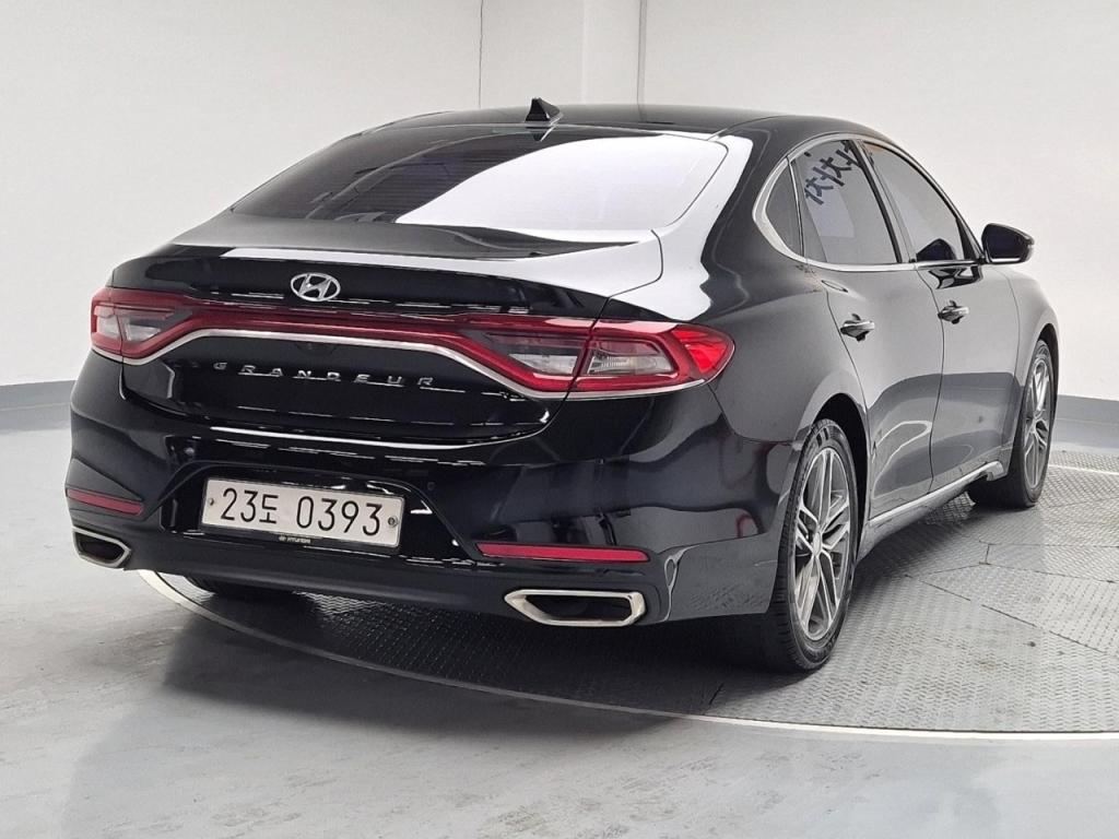 2017 HYUNDAI GRANDEUR IG 2.4 GDI Premium Special