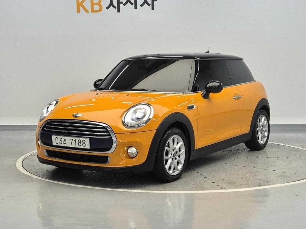 2017 MINI COOPER 1.5 D high