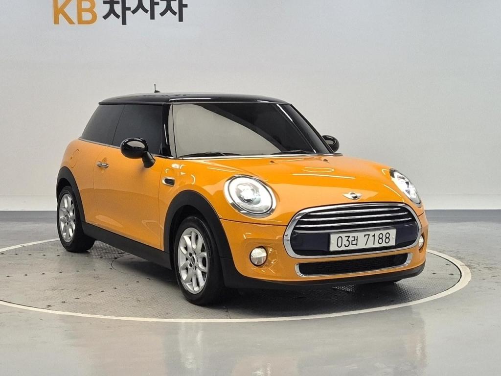 2017 MINI COOPER 1.5 D high