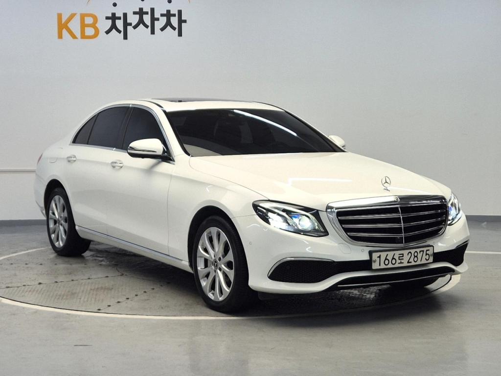 2018 BENZ E CLASS (5Gen) E300 4matic Exclusive