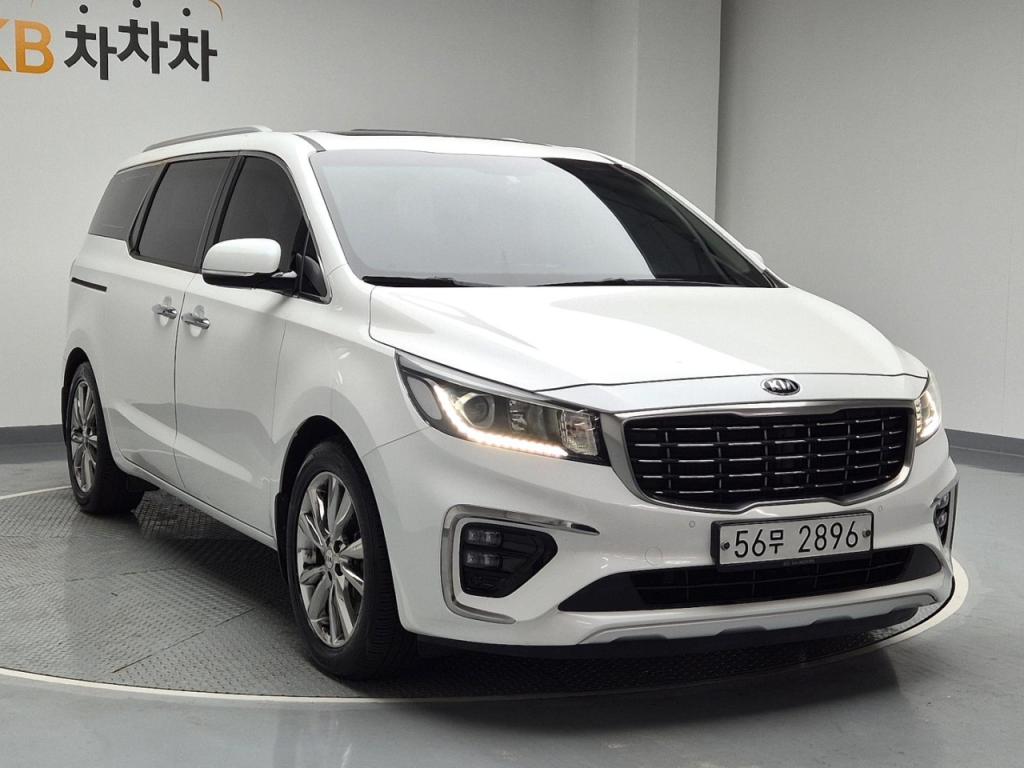 2019 KIA THE NEW CARNIVAL 9 -seater diesel Prestige