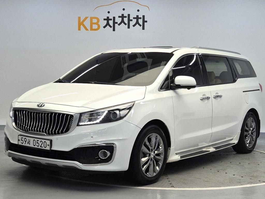 2017 KIA ALL NEW CARNIVAL 9 -seater diesel Prestige