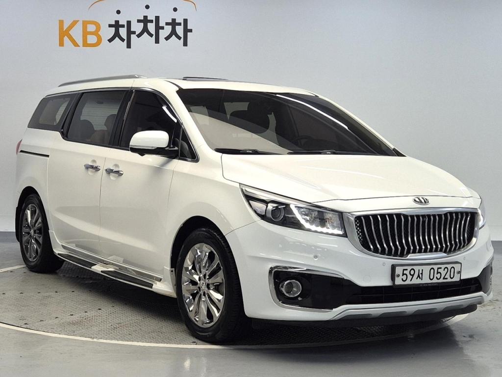 2017 KIA ALL NEW CARNIVAL 9 -seater diesel Prestige
